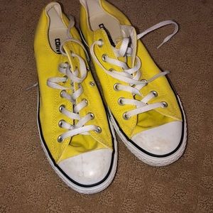 Yellow converse